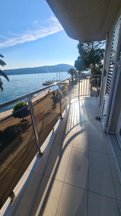 Chic Apartment In The City Center By The Sea Tivat Eksteriør bilde